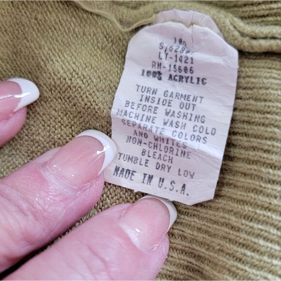 Green turtleneck sweater Lord&Taylor Acrylic made USA size 44 size 16 Size L - Picture 6 of 8